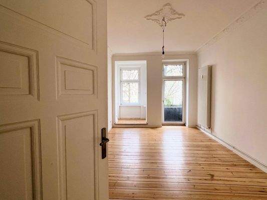 Referenzbild - sanierte Nachbarwohnung