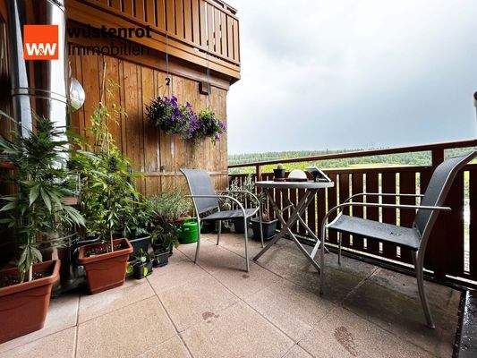 Sonnenbalkon: Ein kleines grünes Refugium – hier duften Kräuter und blühen Ideen