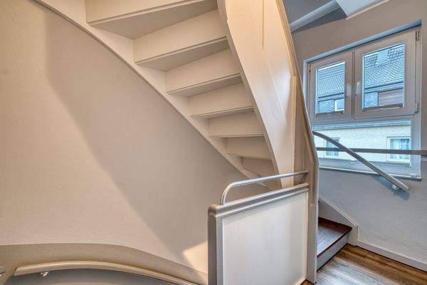 DG | Treppenaufstieg