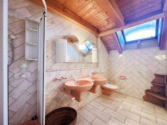 OG: Kinder-Badezimmer