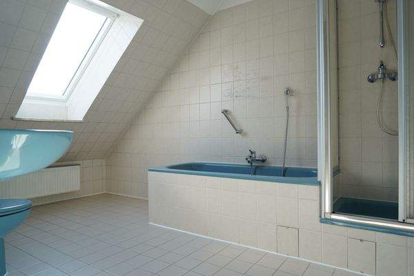 Tageslichtbad im DG_2.JPG