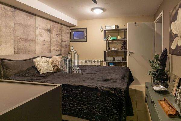 Schlafzimmer/Büro UG