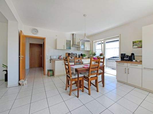 Essbereich mit Küche im OG