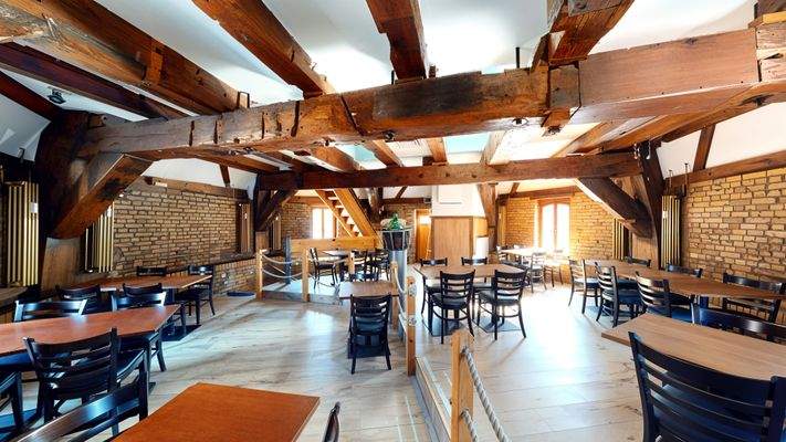 Gastraum OG - Ansicht 1