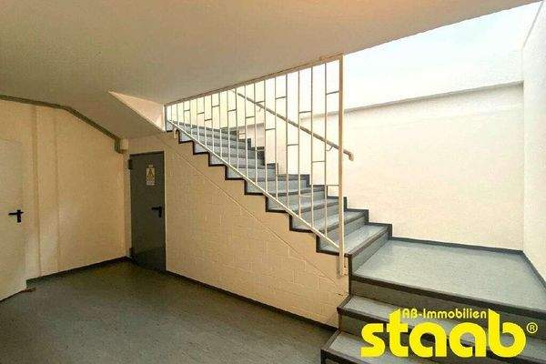 Treppenabgang zum UG