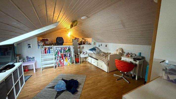 Zimmer im Dachgeschoss
