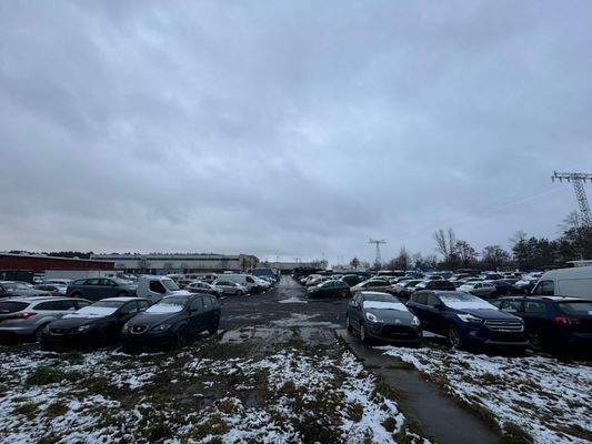 Blick ins Grundstück