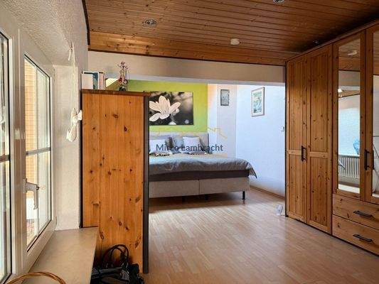 Blick ins Schlafzimmer