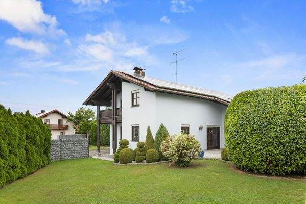 Gepflegter Garten mit viel Platz zum Entspannen