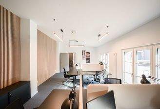 Schreibtischarbeitsplätze / Coworking