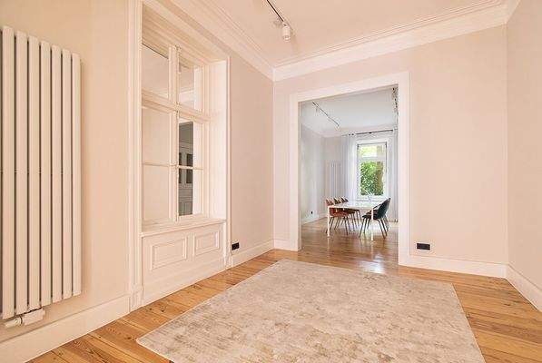 Zimmer als Ess- oder Wohnzimmer gestaltbar