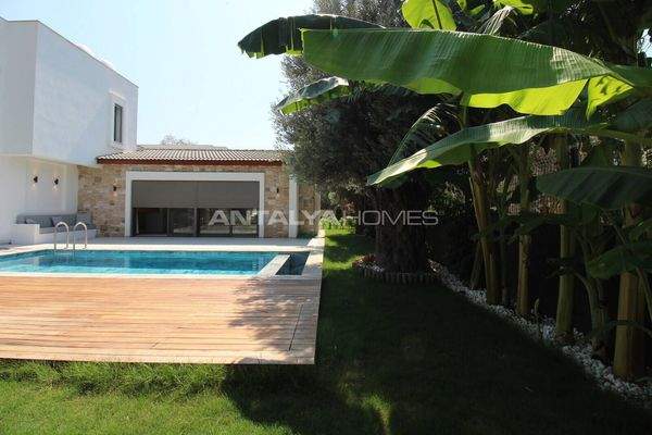 Stylish Villas with Private Pool and Garden in Bodrum