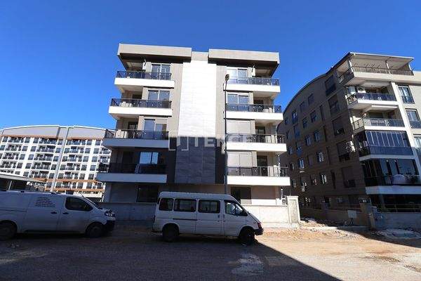 Apartments in a Complex with a Pool and Prime Location in Antalya