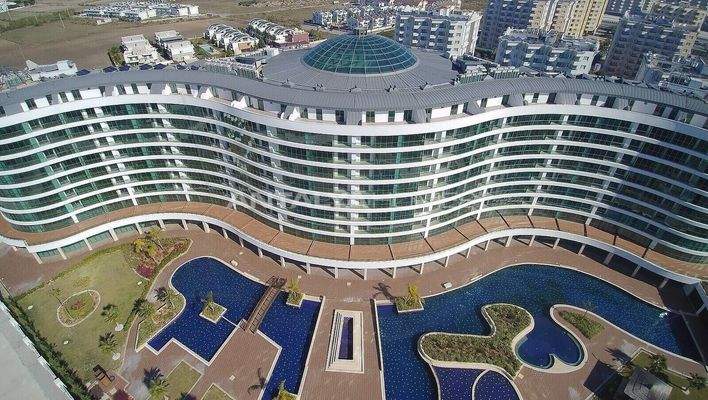 Flats in Hotel-Concept Complex Near the Sea in Kundu Antalya