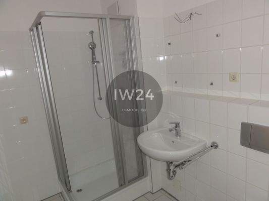 Bad mit Dusche