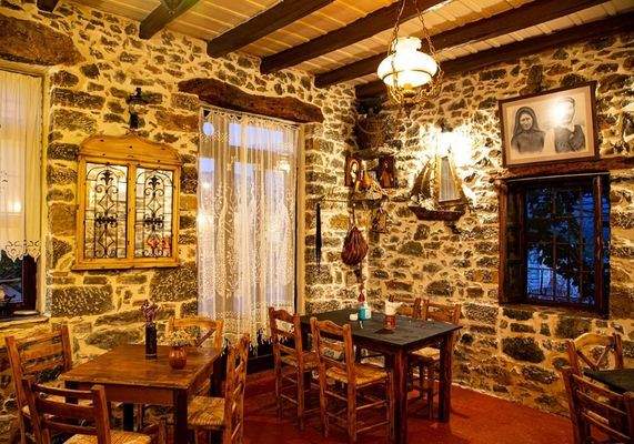 Kreta, Kounali: Moderne Villa mit 4 Zimmern, Pool und Meerblick zu verkaufen