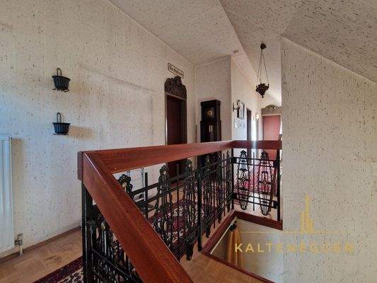 Aufgang vom EG ins DG