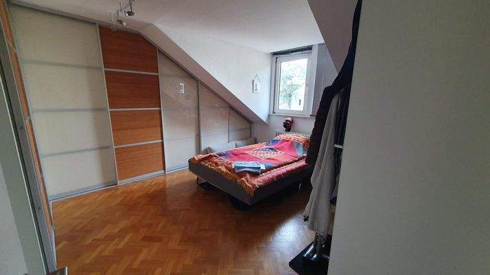 Kinder-/Gästezimmer