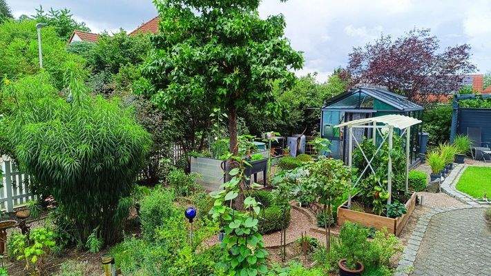 Pflanz- und Ziergarten