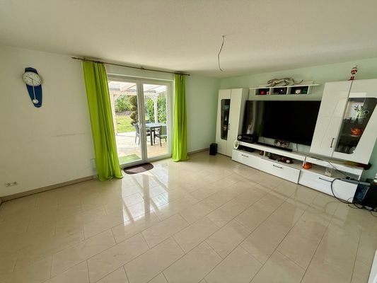 Wohnzimmer Ansicht 2