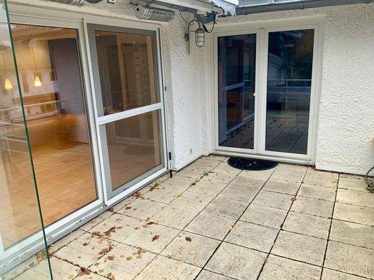 Balkon 1 mit Markise