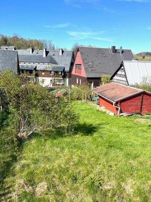 Garten mit Gartenhaus