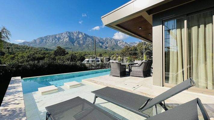 Luxury Villa with Mountain View Close to Sea in Antalya Kemer