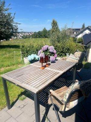 ...sonnigen Terrasse