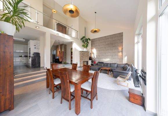 Blick in den Wohn-/ Essbereich