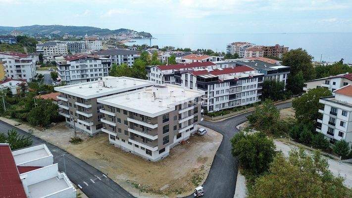 Spacious Apartments within Walking Distance of Beach in Yalova
