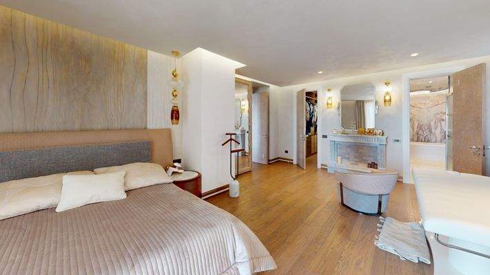 NA-072-17-Villa-di-lusso-vista-lago-a-Padenghe-del