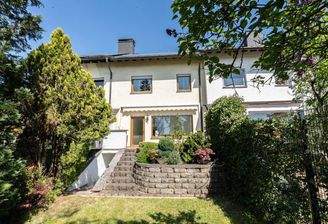 Hausansicht aus dem Garten