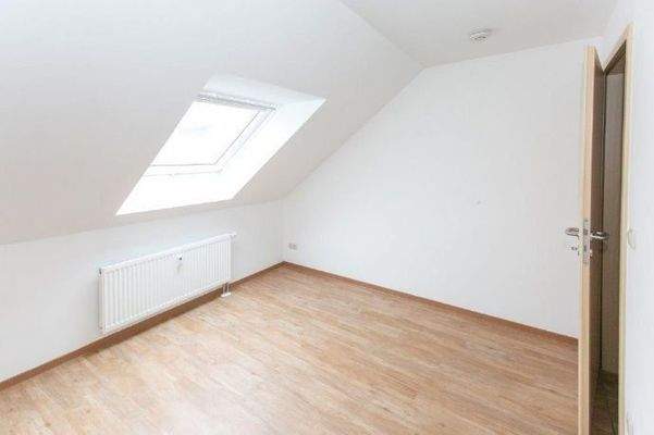 Dachgeschoß Wohnung Zimmer