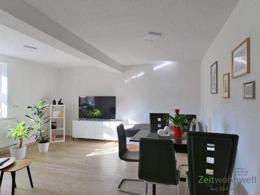 Esstisch im Wohnzimmer