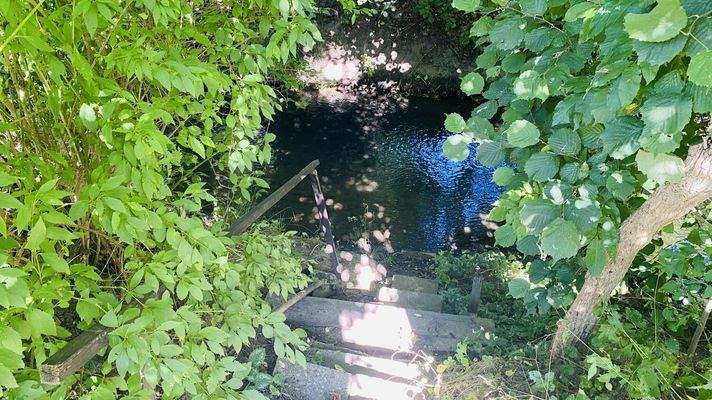 Zugang zum Klosterwasser