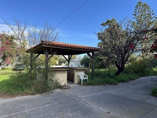 Kreta, Platanes: Hotel in Strandnähe zum Verkauf