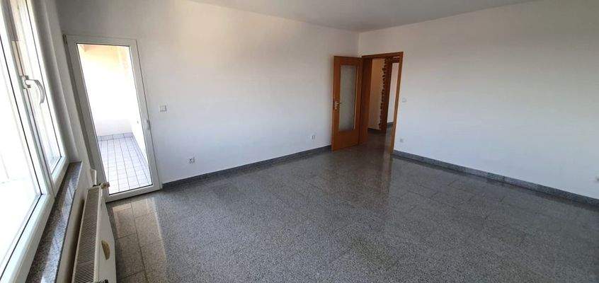 Wohnzimmer unmöbliert