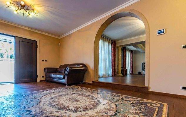 Luxusvilla-am-gardasee-kaufe_villa-am-gardasee-kaufen-haus-am-gardasee-kaufen_exklusive-Villa-am-gardasee_luxus-villa_luxusvilla-am-gardasee_villa-mit-panorama_villa-in-desenzano_comprare-villa-lago-di-garda_vendere-villa-lago-del-garda_Villa-di-lusso_Lag