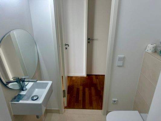 Gäste-WC inkl. Abstellkammer