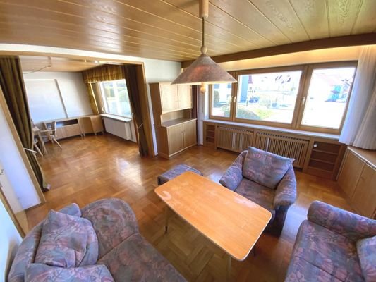 Wohnzimmer mit Esszimmer