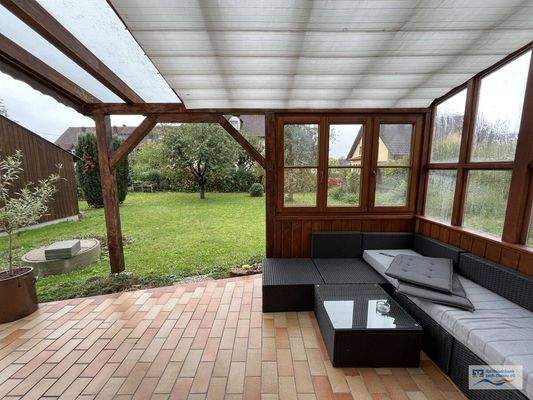 Überdachte Terrasse