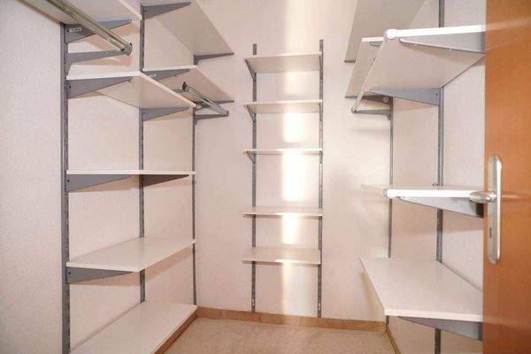 begehbarer Kleiderschrank.jpg