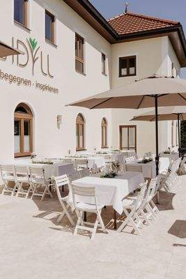 "Das Idyll" - Sonnenterrasse mit Bestuhlung