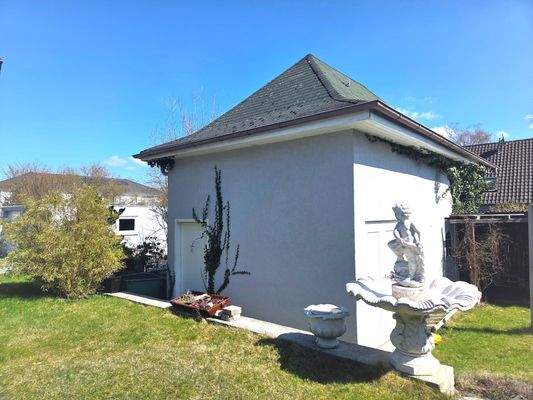 Exklusives Nebengebäude mit Charme