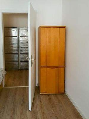 089 Schlafzimmer Schrank (1 von 1)