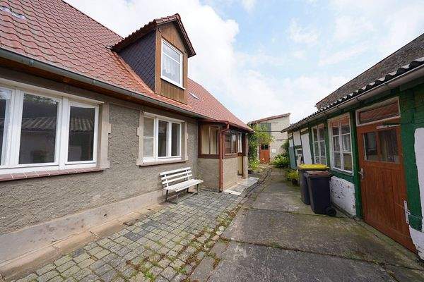 3 - Wohnhaus Hofseite.JPG