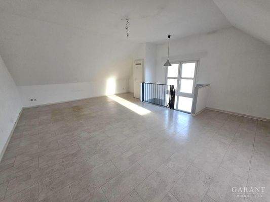 Großes Zimmer im DG