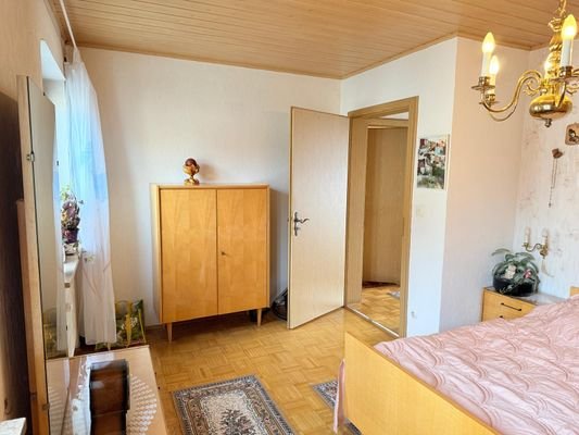 OG Schlazimmer Bild 1 - Immobilien Baumeister