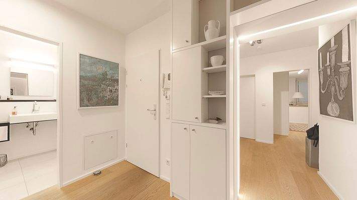 Eingangsbereich und Durchgang