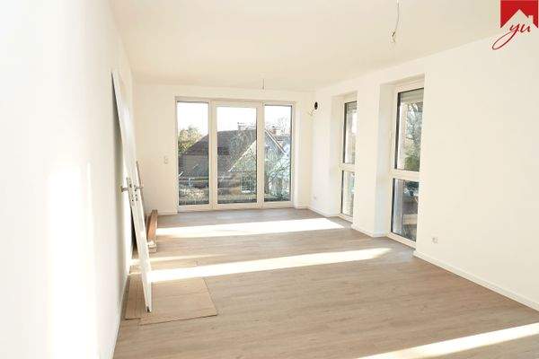 heller Wohn- und Essbereich 